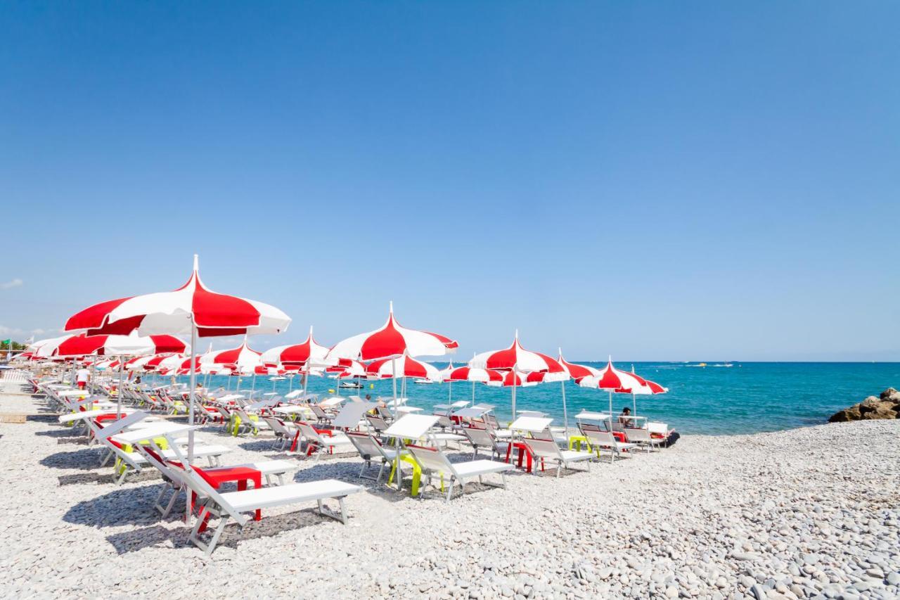 Cocoon Beach Central Proche Mer Niza Exterior foto